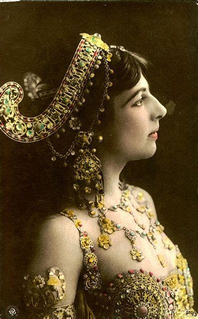 Mournful Fate Of Mata Hari And 14 Stunning Photos Of This Dutch Exotic Dancer Courtesan And