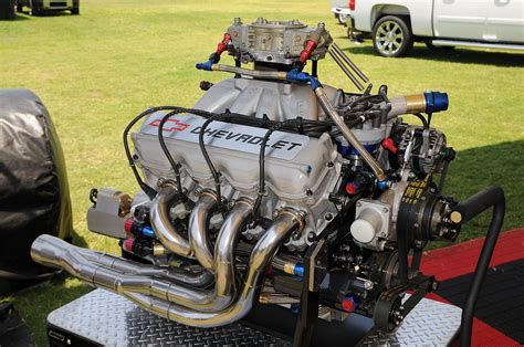 The race car stops thanks to ap racing monoblock brakes with 395 mm rotors. Engine Lubrication - RacingJunk News