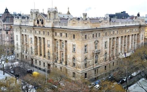 Statutes of magyar nemzeti bank. Újabb könnyítések - MNB: egyszerűbb hitelezés, átléphető ...