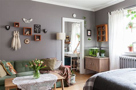 Small Studio Apartment Lisa Vanins Toronto Home Apartment Therapy