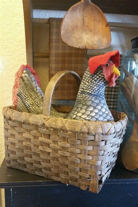 Primitive Old Early Antique Chicken Rooster Hen In Old Basket Old Baskets Basket Chicken Eggs