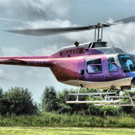 Warwick Castle Helicopter Tour For 4 Heli Air Pleasure Flights Tours Sightseeing Ts