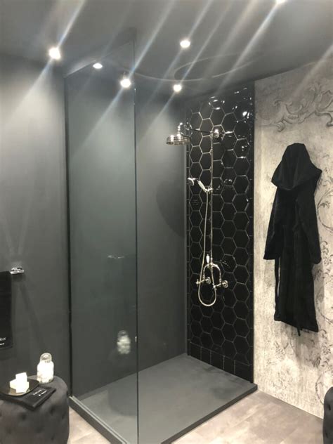13 Modern Shower Designs To Transform Your Bathroom