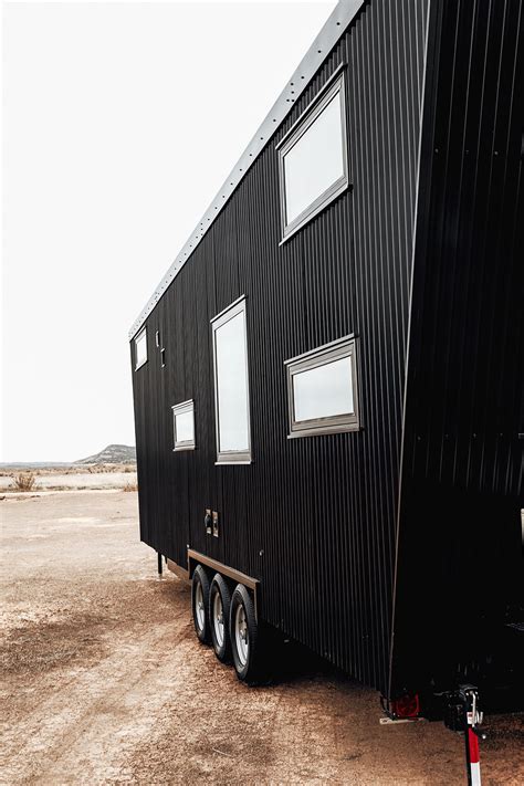 The Crisp Modernism of Land Ark RV’s Home on Wheels | Yatzer