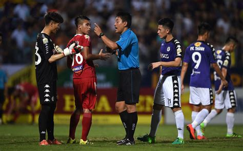 Lê huỳnh đức, lê công vinh, vũ như thành, nguyễn mạnh dũng, võ văn hạnh, trần minh quang, thạch bảo khanh, huỳnh quốc anh, nguyễn anh đức, nguyễn trọng hoàng, lê tấn tài, nguyễn vũ phong. HLV Lê Thụy Hải: "HAGL đá quá tốt