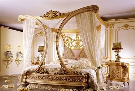 A bed canopy is a fantastic way to add a touch of romance, elegance, femininity or even mystery to your bedroom. 20 Queen Size Canopy Bedroom Sets | Home Design Lover