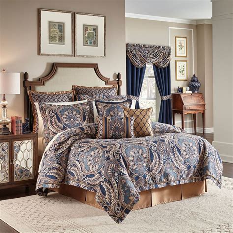 The isla comforter set from croscill flaunts a textured white medallion damask jacquard pattern on a lustrous silver distressed background. Aurelio by Croscill Home Fashions - BeddingSuperStore.com