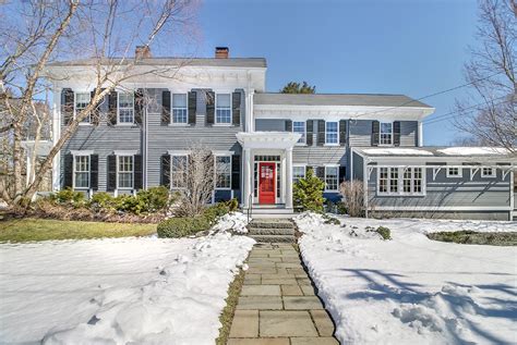 6 Must See Luxurious Suburban Homes Boston Magazine