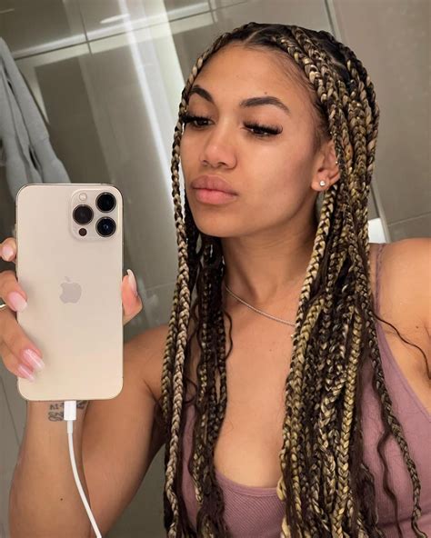 Posted By Thugginn Paige Audrey Marie Hurd Post Nap Selfies Third Slide For The Win Pixwox