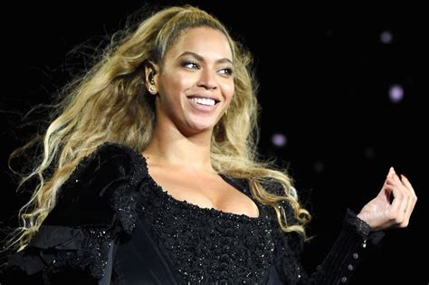 Beyoncé Facetimed With A Cancer Patient From Houston
