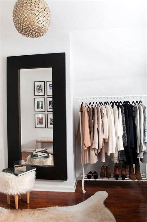 Hey i'm wanting to turn my walk in closet in my bedroom into a grow room without drawing attention from roomates or any other person who would be living. Turn a Spare Room into a Walk-In Closet - Polished Closets