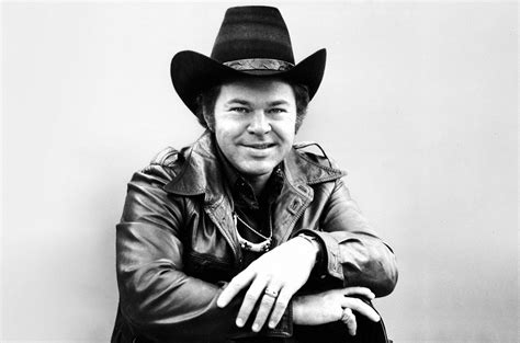 Hee Haw Host And Legendary Country Superpicker Roy Clark Dies At 85