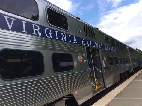 Vre Stopped At Lorton Va Station 81915kls Train Commuter Train