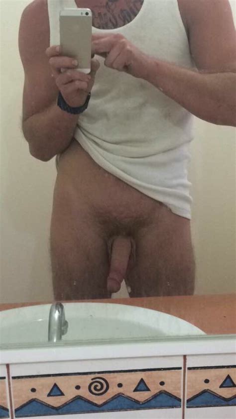 Handsome Chillxluke Posing Fully Nude On Cam Mrgays