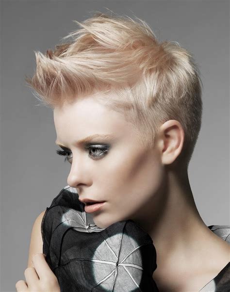 30 Short Hairstyles For Thin Hair To Enhance The Elegance And Beauty