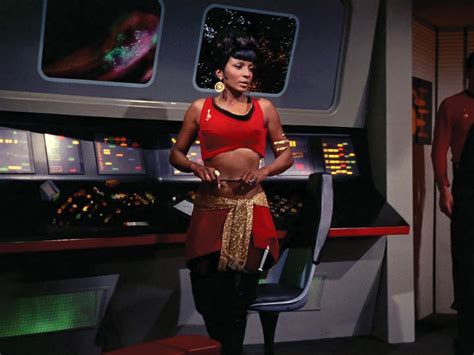 Nichelle Nichols Altnerate Universe Uhura Ensemble From Star Trek