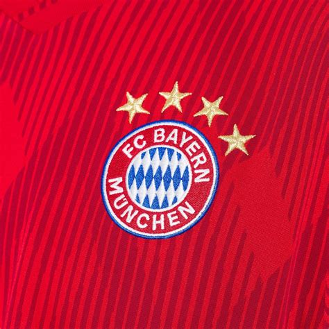 Nessa página será transmitido jogos, notícias, humor e. Bayern de Munique apresenta nova camisa 1 e novo uniforme de goleiro | Blogs - ESPN