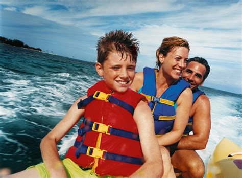 .juegos recreativos acuáticos esculturas lúdicas inclusivos independientes públicos interactivos lucendi módulos recreativos montables pasamanos resbaladillas residenciales sin plataforma. Juegos Acuáticos | Royal caribbean, Juegos acuaticos y Juegos