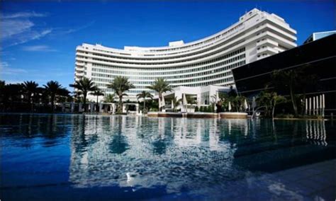 Pamper Thyself With Serenity Tranquility And Relaxation At Fontainebleau Miami Beach For Miami