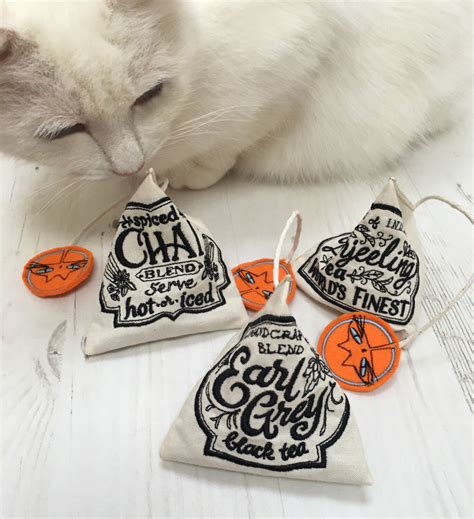 How to deal with cat stomach problems? Freak Meowt, Handmade, Unique. Canadian Catnip cat toys ...