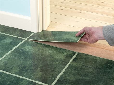 This type of vinyl utilizes weight and rubber backing to stay in place, unlike other vinyl flooring options that require glue, nails, or interlocking mechanisms. How to install vinyl floor tiles: the best recommendation