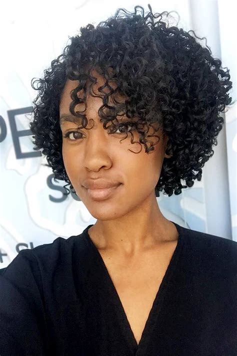 Incredibly Stylish And Fancy Short Curly Hair Looks For All In