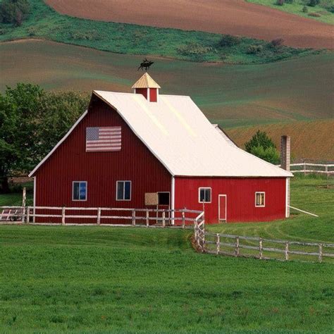 Beautiful Country Barns Country Life Country Roads Country Living