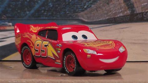 Disneypixar Cars Lightning Mcqueen Diecast Vehicle By Mattel Vehículos