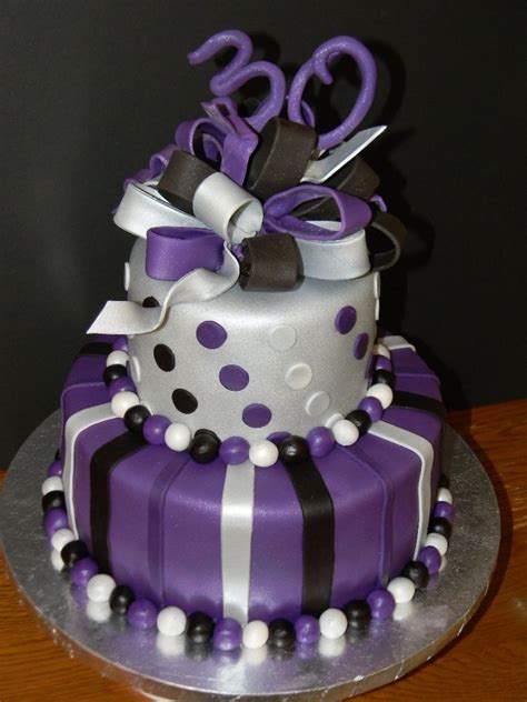 30th birthday ideas for her. Purple, Silver And Black 30Th Birthday | Purple cakes ...