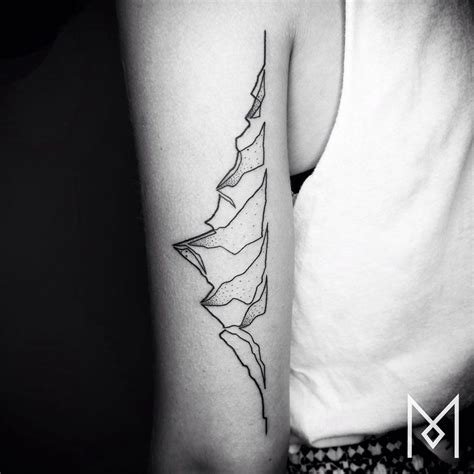 One Continuous Line Tattoos By Iranian German Artist Mo Ganji Berg
