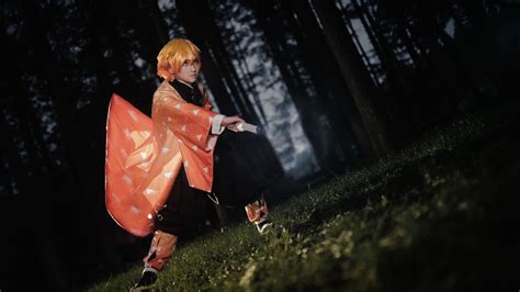 Demon Slayer - Zenitsu Agatsuma | Cosplay costumes, Cosplay costumes
