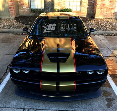 Challenger 10 Dual Srt Racing Stripes And Pinstripes