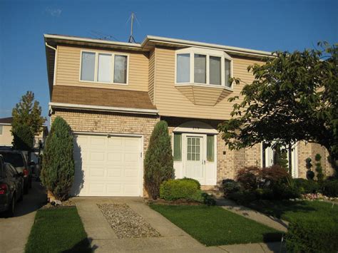219 Gervil St, Staten Island, NY 10309 | Zillow