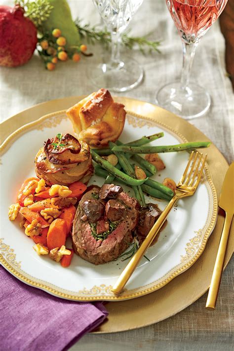 Christmas Dinner Menus Perfect for Your Party - Southern Living