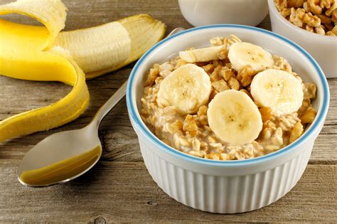Banana Walnut Oatmeal Calorie Control Council