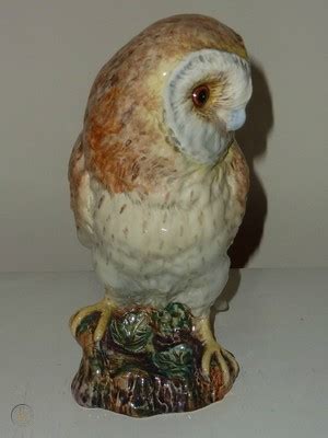 The barn owl trust, ashburton, devon. A Large Beswick Barn Owl No.1046 'Split tail feathers ...