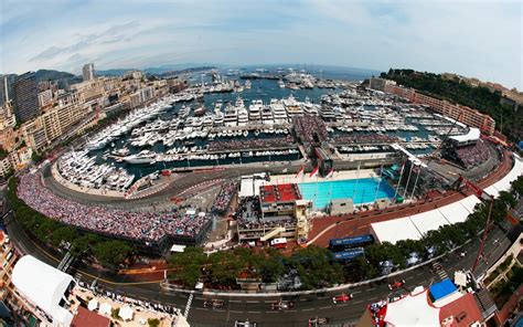 This circuit is considered one of the most difficult. F1 GRAND PRIX MONACO, Yacht Rental VIP, Buffets with Open Bar