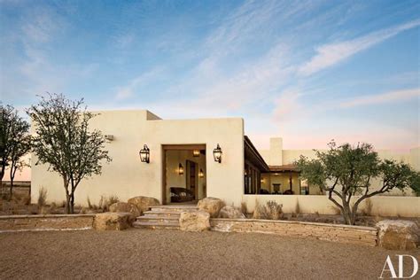 Tour Ted Turners Hacienda Style Home In New Mexico Hacienda Style