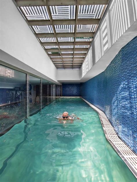 If money is never an issue for you, indulge yourself into the luxury of owning a rejuvenating swimming pool and gift yourself and your family a resort style living experience. 36 Awesome indoor swimming pool ideas
