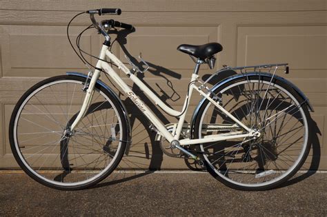 Schwinn Womens Gateway 28 700c Cruiser Hybrid Bike For 52 6 Rider