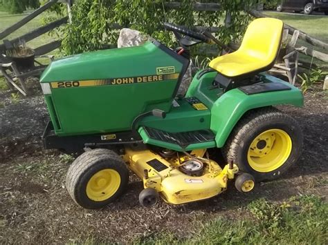 John Deere 260 Lawn Garden Tractor W48″ Mower Deck And 17hp Kawasaki Engine