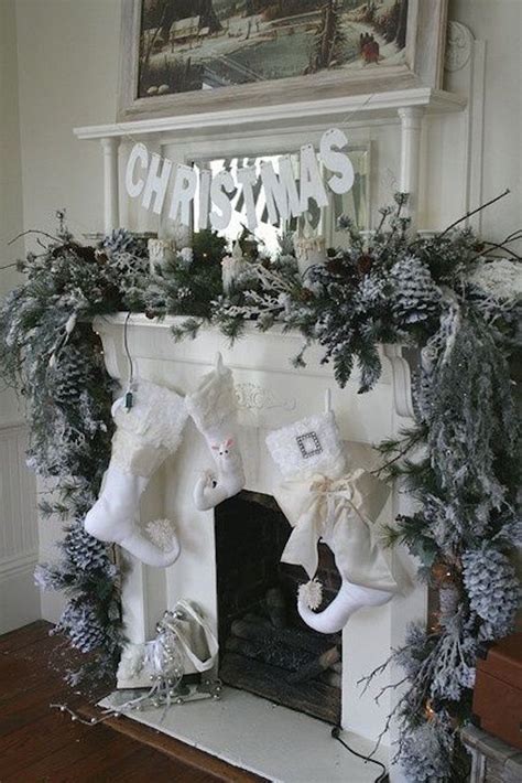 30 Stunning Christmas Mantel Decorating Ideas Feed Inspiration