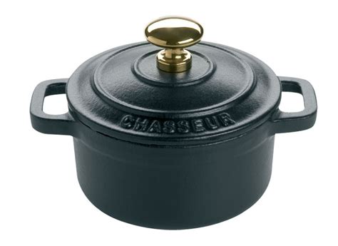 The lid has a design all around. MINI CAST IRON ROUND CASSEROLE POT WITH LID - BLACK ...