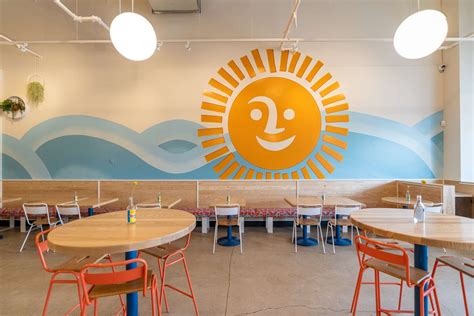 New Burrito Beach Is Now Officially Open In Lincoln Park Chicago