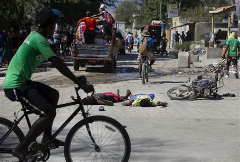 Officials 400 Escape 25 Dead After Haiti Prison Breakout Ap News