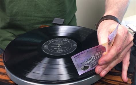 6 Reasons Why People Are Buying Vinyl Records Again Unifiedmfg