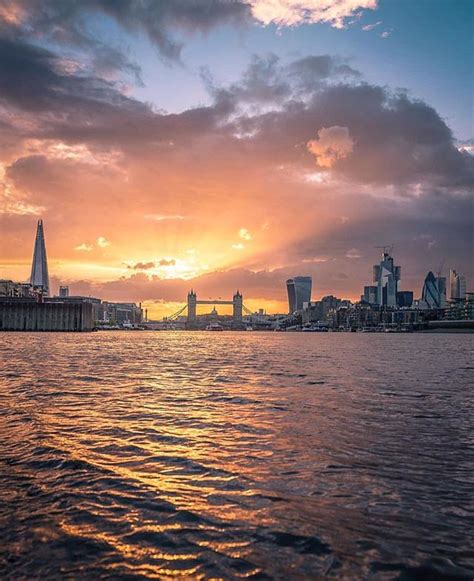 Amazing Sunrise Captured On The River Thames London By Tmnikonian