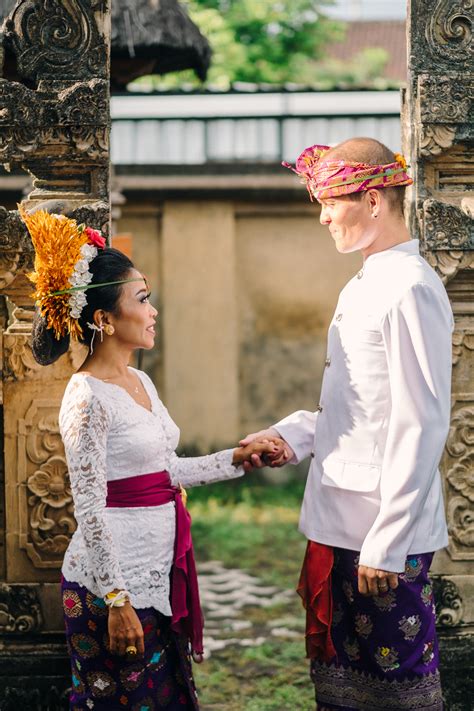 Balinese Traditional Wedding Ceremony By Gusmank Wedding Photography