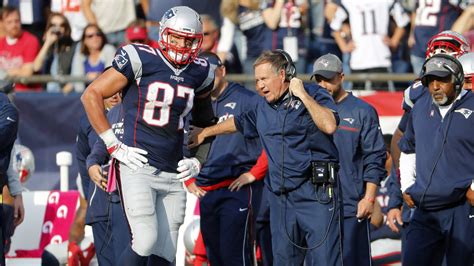 Report Bill Belichick Ripped Rob Gronkowski In Front Of Teammates For
