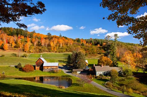 Best Fall Foliage Small Towns In America Leaf Peeping Destinations